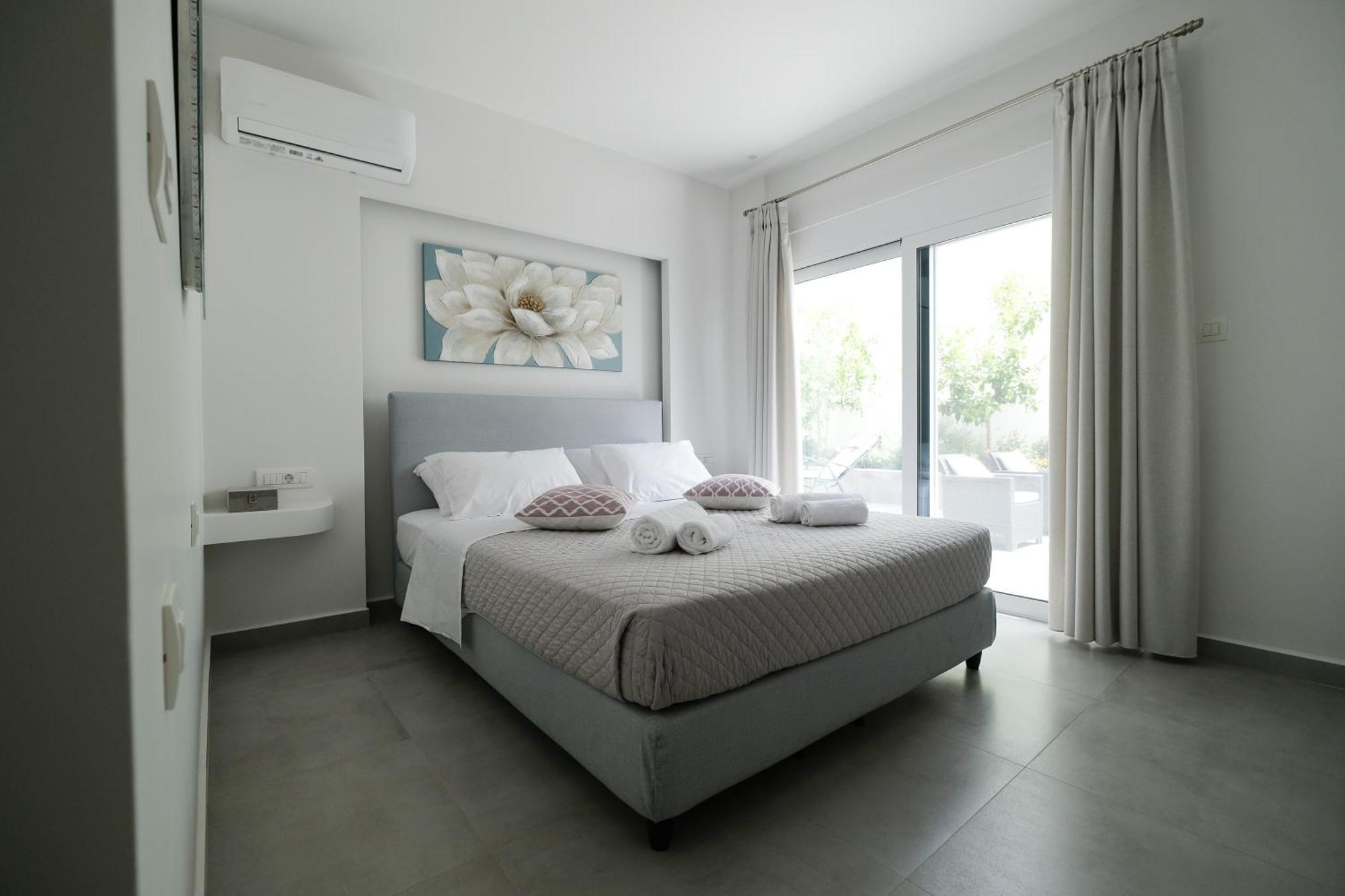 Rhodes Retreat: Modern Comfort In Serene Luxury Родос Экстерьер фото
